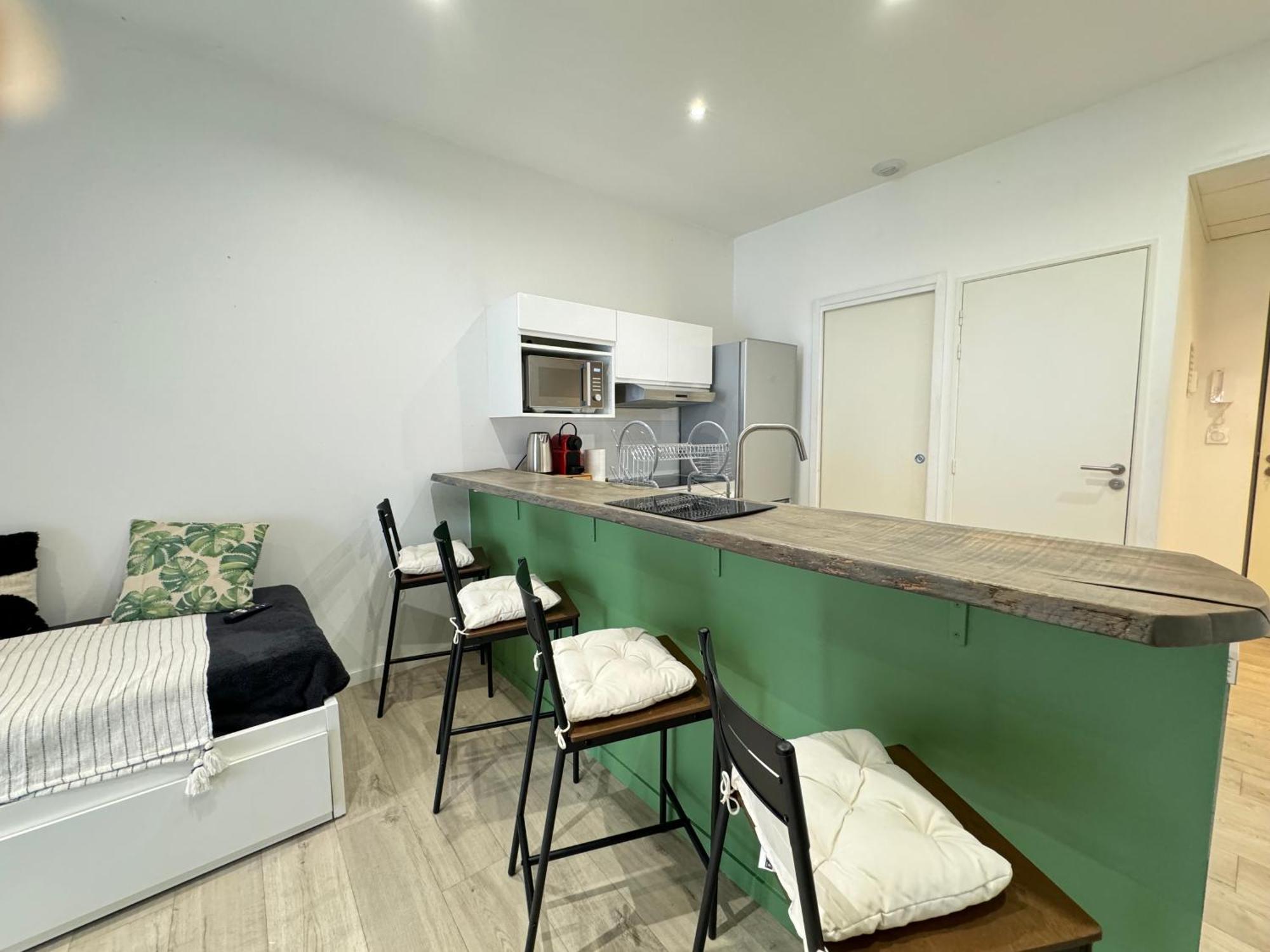 Tour D'Auvergne - Appartements En Plein Centre Ville, Proche De La Cathedrale Et De La Place De Jaude Clermont-Ferrand Eksteriør bilde